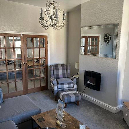 1 Bedroom Spacious Apartment Литам-Сент-Эннс Экстерьер фото